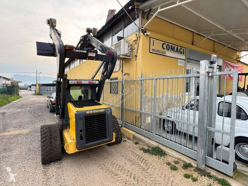 Фронтальный погрузчик New Holland C185 TURBO HF