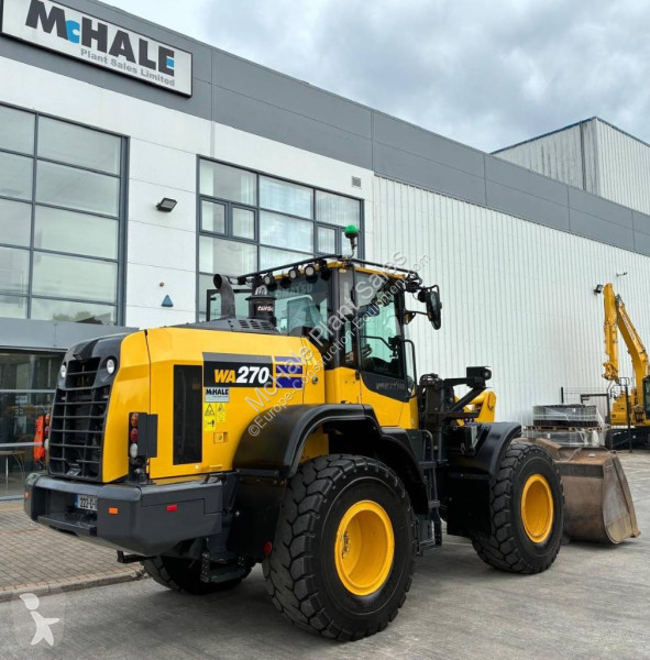 Chargeuse Komatsu WA 270-8