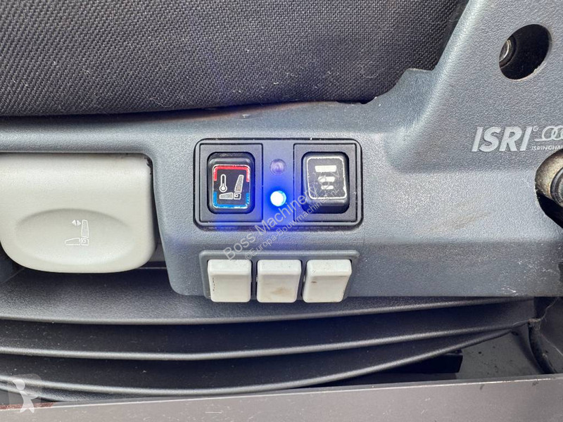 مُحمّلة Volvo - 3rd Function / Quick Coupler