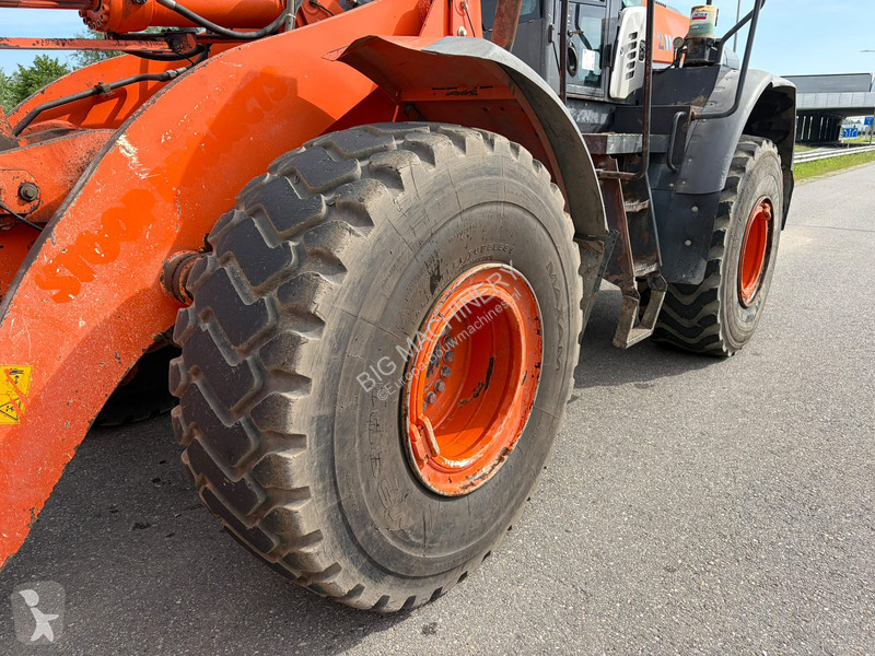 Nakladač Hitachi 5B