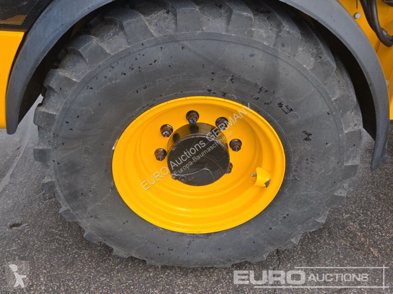 Shovel JCB 409