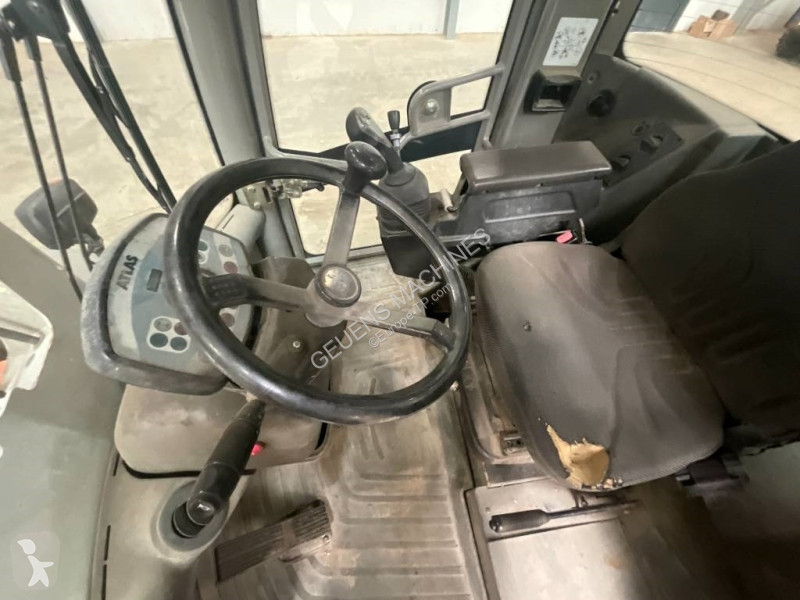 Nakladač Atlas 65