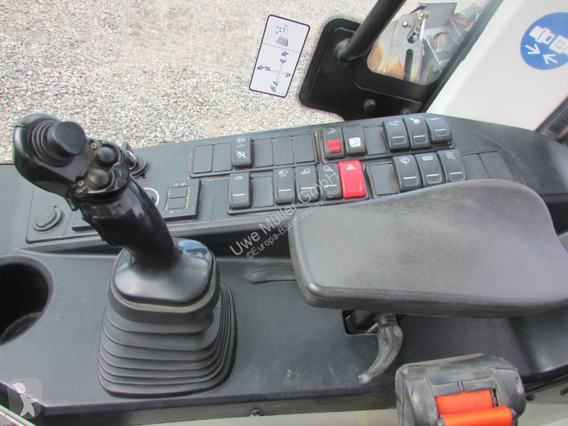 مُحمّلة Liebherr L 506 Radlader 45.000 EUR