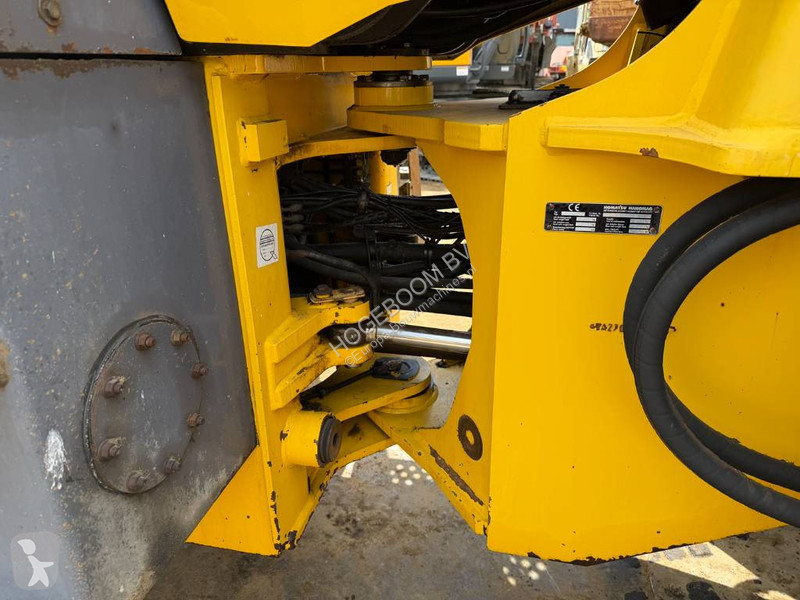 Nakladač Komatsu 2703