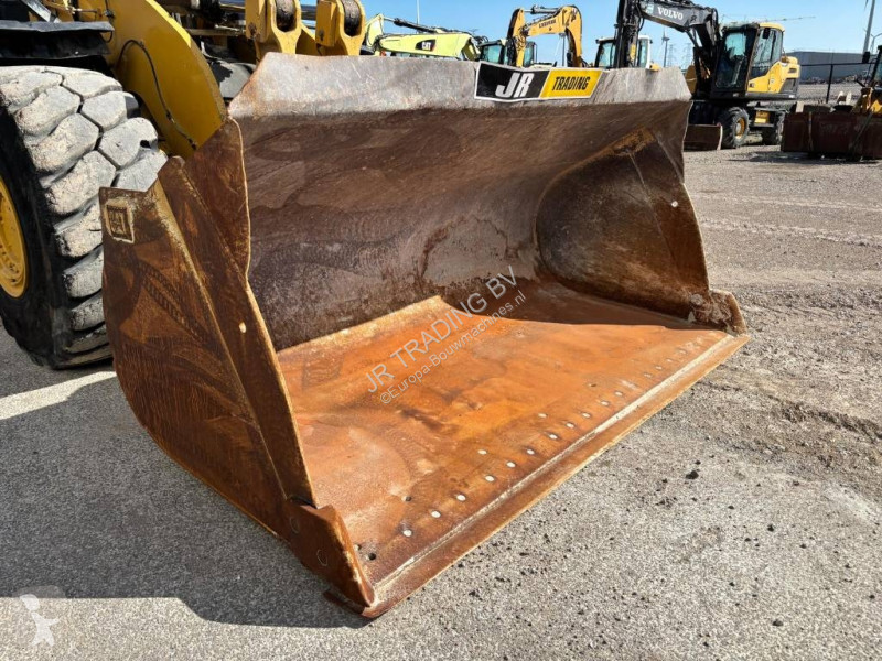 Nakladač Caterpillar 980 M