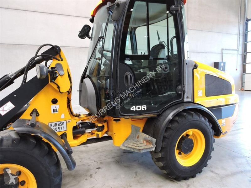 مُحمّلة JCB 406 + Fork