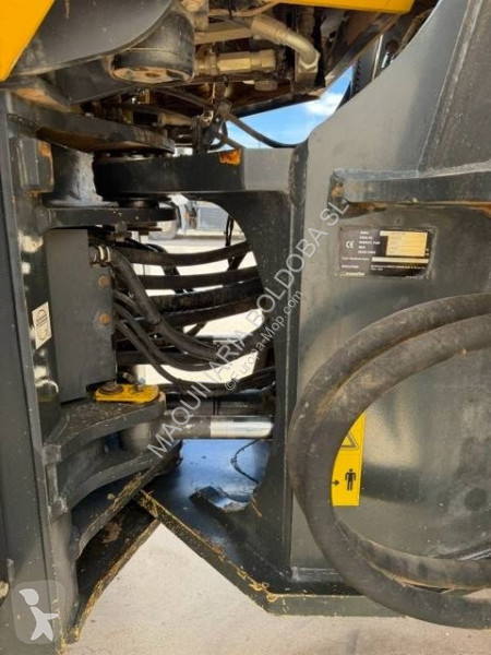 Nakladač Komatsu 4705H