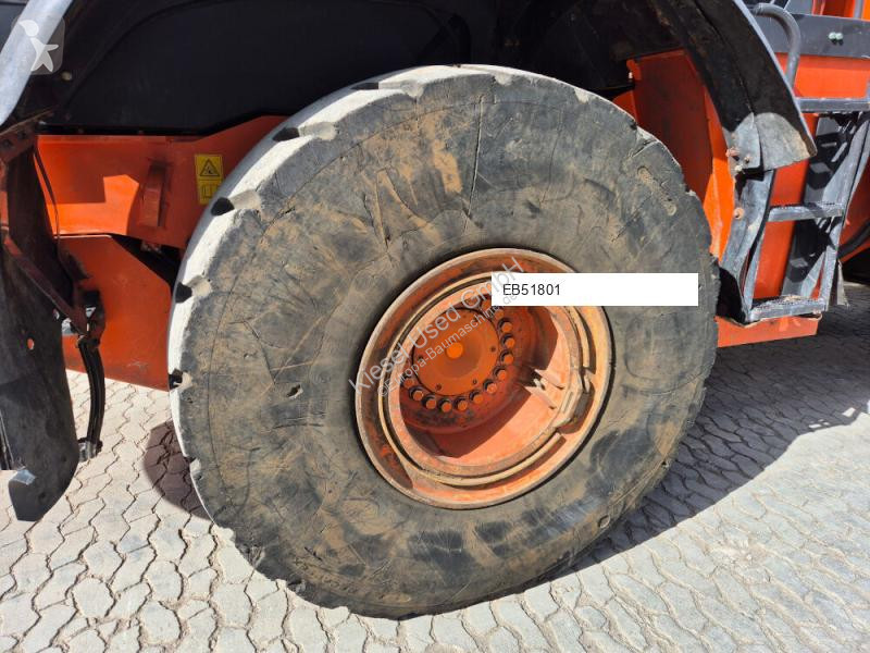 Pala cargadora Hitachi 6