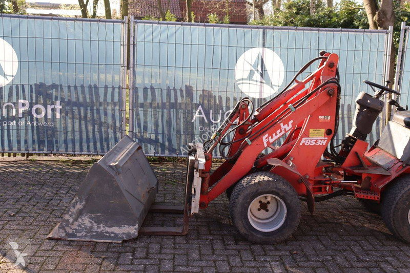 Nakladač Fuchs F853H