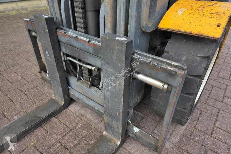 Nakladač  DFG435 Diesel, 3.5t Capacity, Triplex...