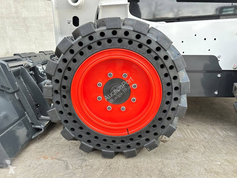 Nakladač Bobcat S510-C4