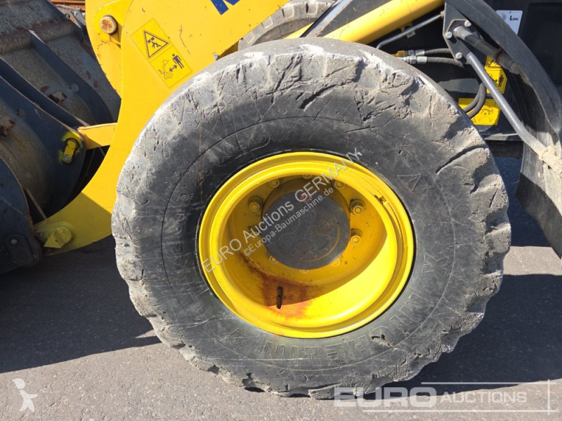Nakladač Komatsu WA100M-7