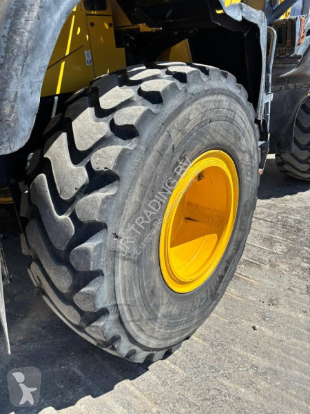 Фронтальный погрузчик Komatsu WA 200-8
