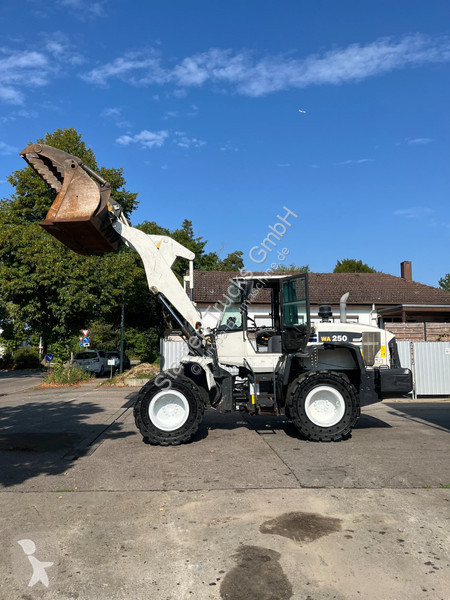 Incarcator Komatsu WA250 WA250-6...