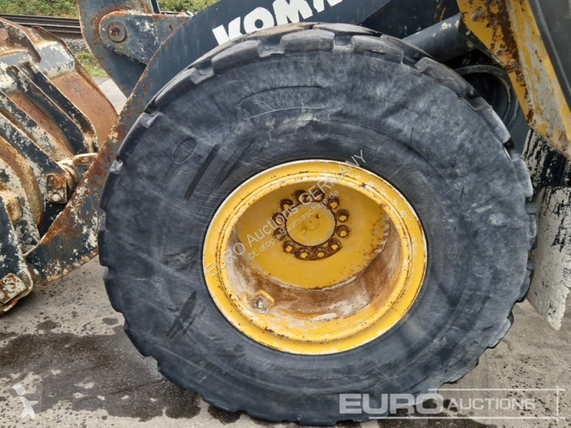 Incarcator Komatsu WA200