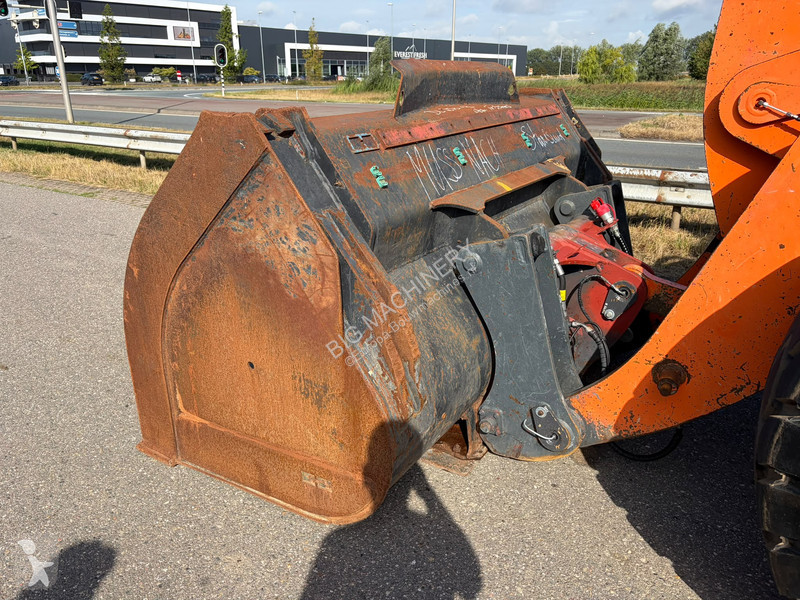 Incarcator Doosan 3