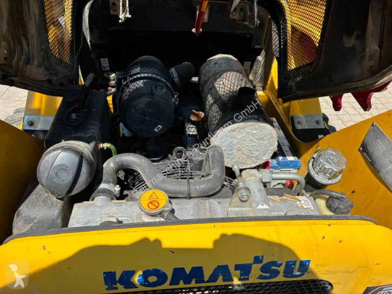 Pala cargadora Komatsu SK 818