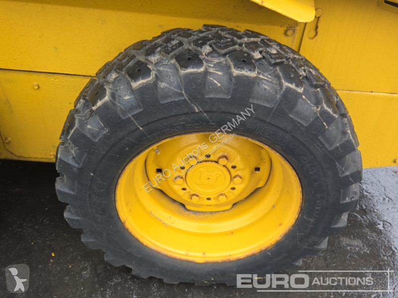 Shovel New Holland LX465