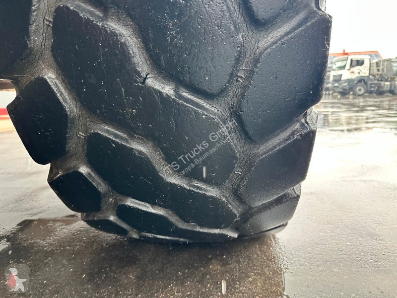 Навантажувач Doosan inkl. Schaufel & Gabel...