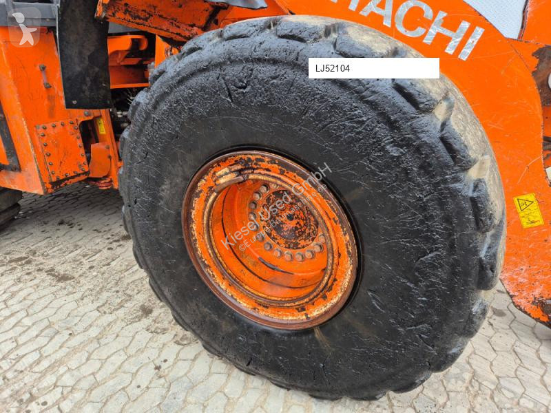 Навантажувач Hitachi 6