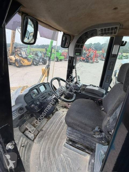 Навантажувач Caterpillar