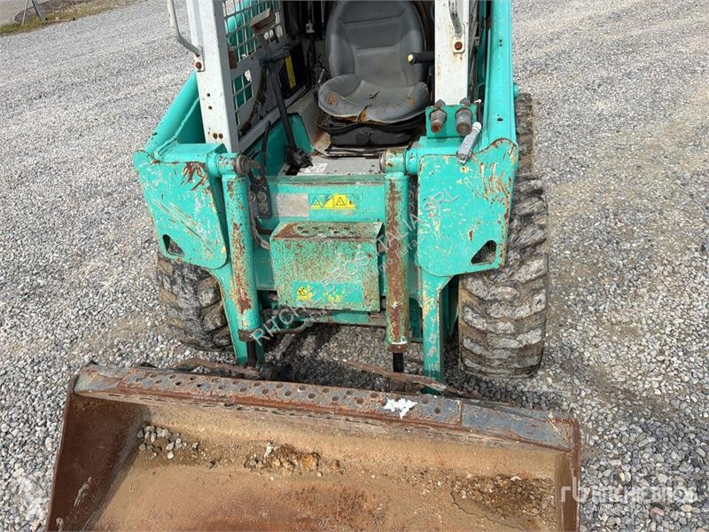 Chargeuse IHI 2041 Skid Steer Loader