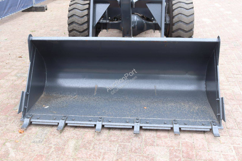 Rakodógép  HJ938