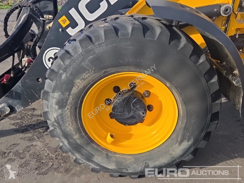 Lastare JCB 409