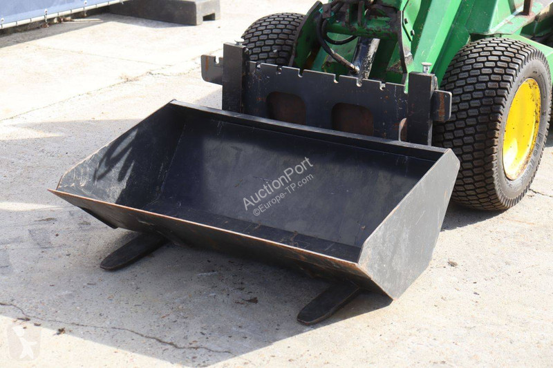 Pala cargadora Avant tecno Multi
