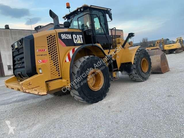 Chargeuse Caterpillar 962M