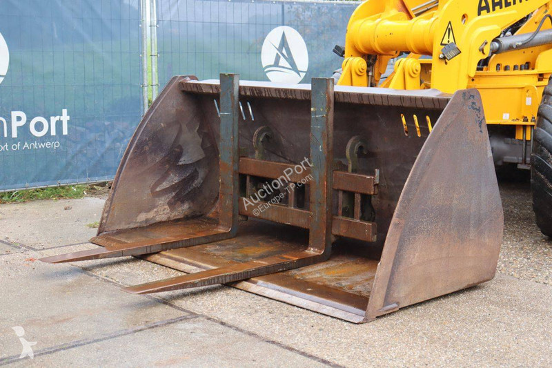 Chargeuse Ahlmann AZ150e