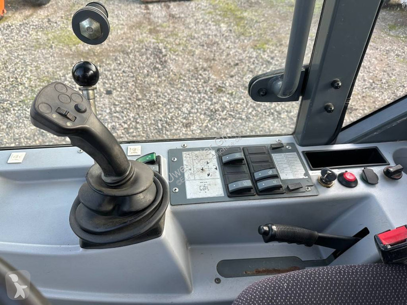 Shovel Kramer 750 Radlader Netto 25.000 EUR...