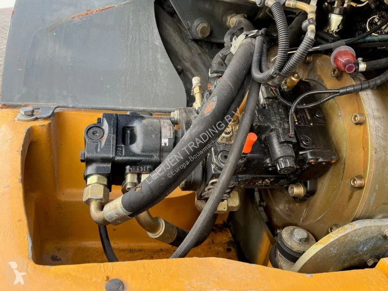 Shovel Liebherr L507 stereo, Bucket and forks,...