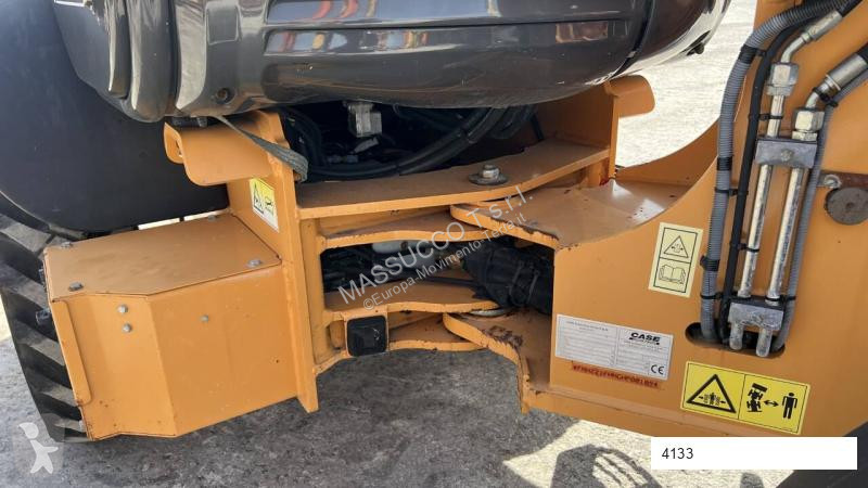 Shovel Case 221F 4x4