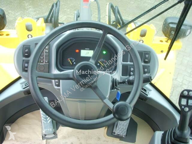 مُحمّلة Volvo L 30 MIETE / RENTAL