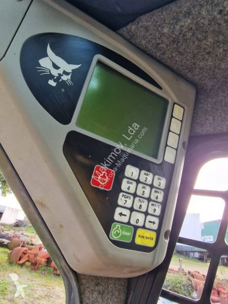 Pá carregadora Bobcat S 100