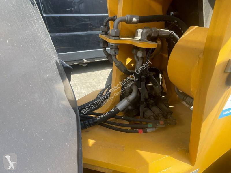 Incarcator Mecalac AX700