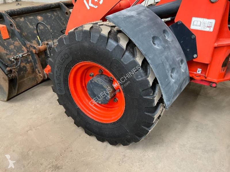 Pala cargadora Kubota R 065