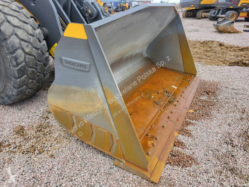 Nakladač Volvo L 110 H