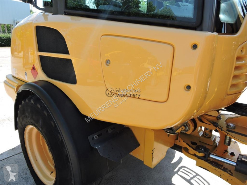 مُحمّلة Volvo L25F + FORK
