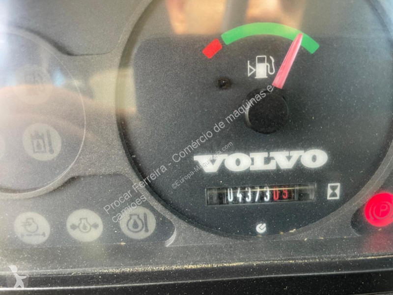 Pá carregadora Volvo