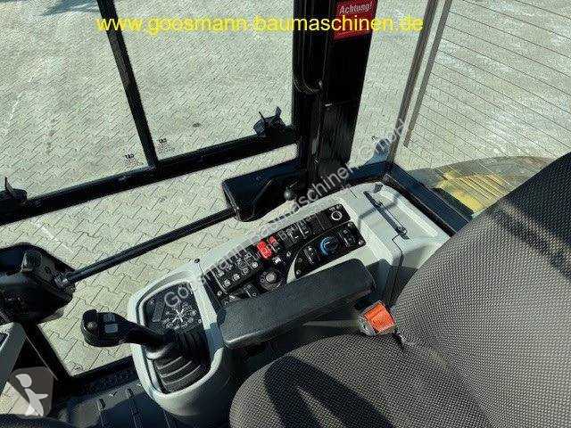 Shovel Caterpillar CAT 908 M