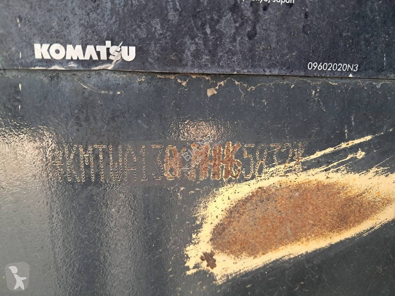 مُحمّلة Komatsu -8E0