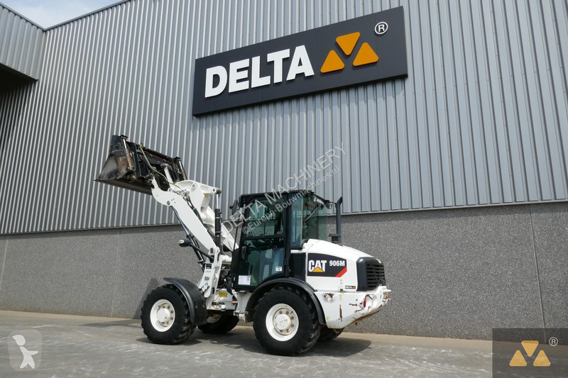 Shovel Caterpillar M