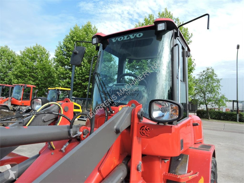 Nakladač Volvo G + Fork-German