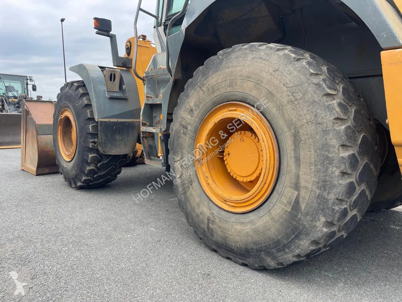 Pala Liebherr
