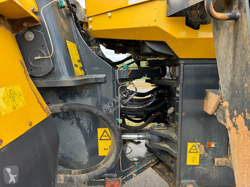 Shovel Komatsu H