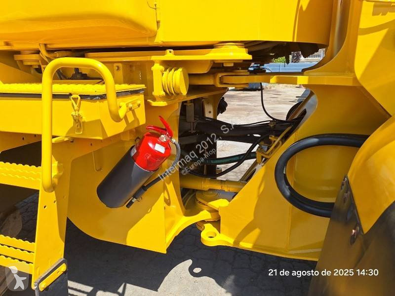 Pala cargadora Volvo L120E