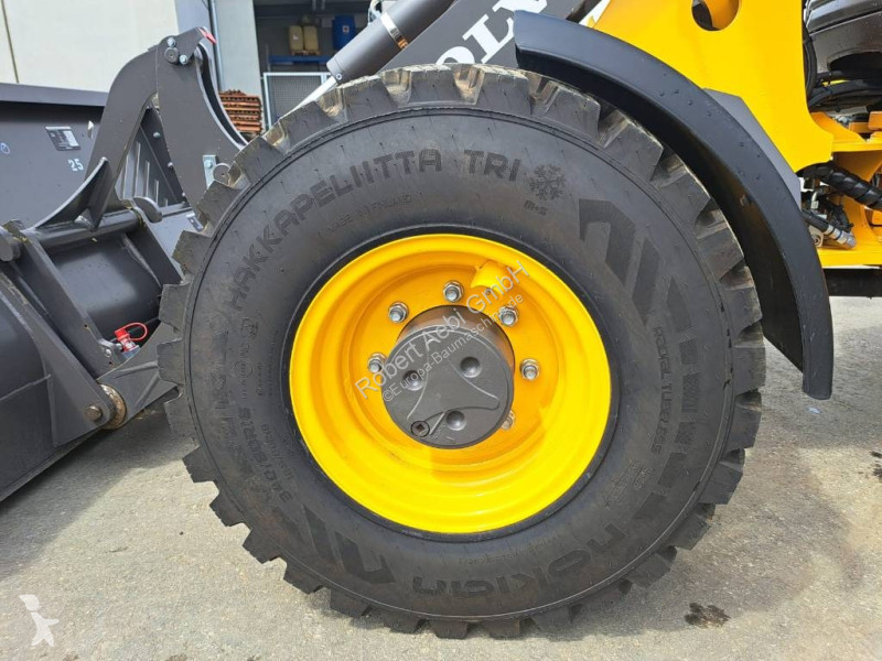 Pala Volvo JL25H