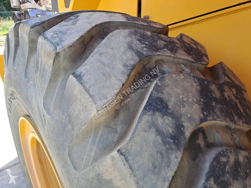 Pá carregadora Volvo L 105